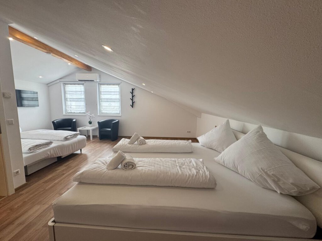 Schlafzimmer 4..