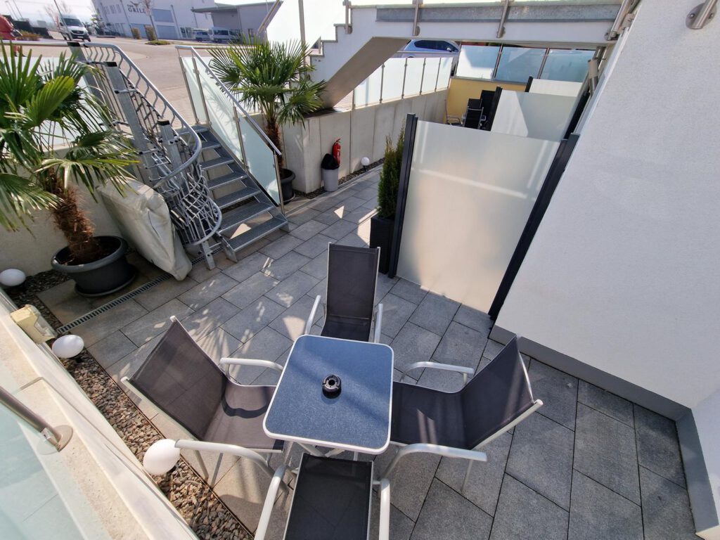 original-12B88F9B-A7A9-47DA-9208-692F90B4CD2A