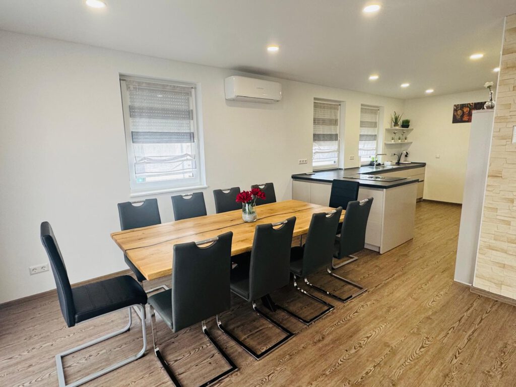 original-40D3D180-2D8E-4A1E-B115-4A0904294AB3